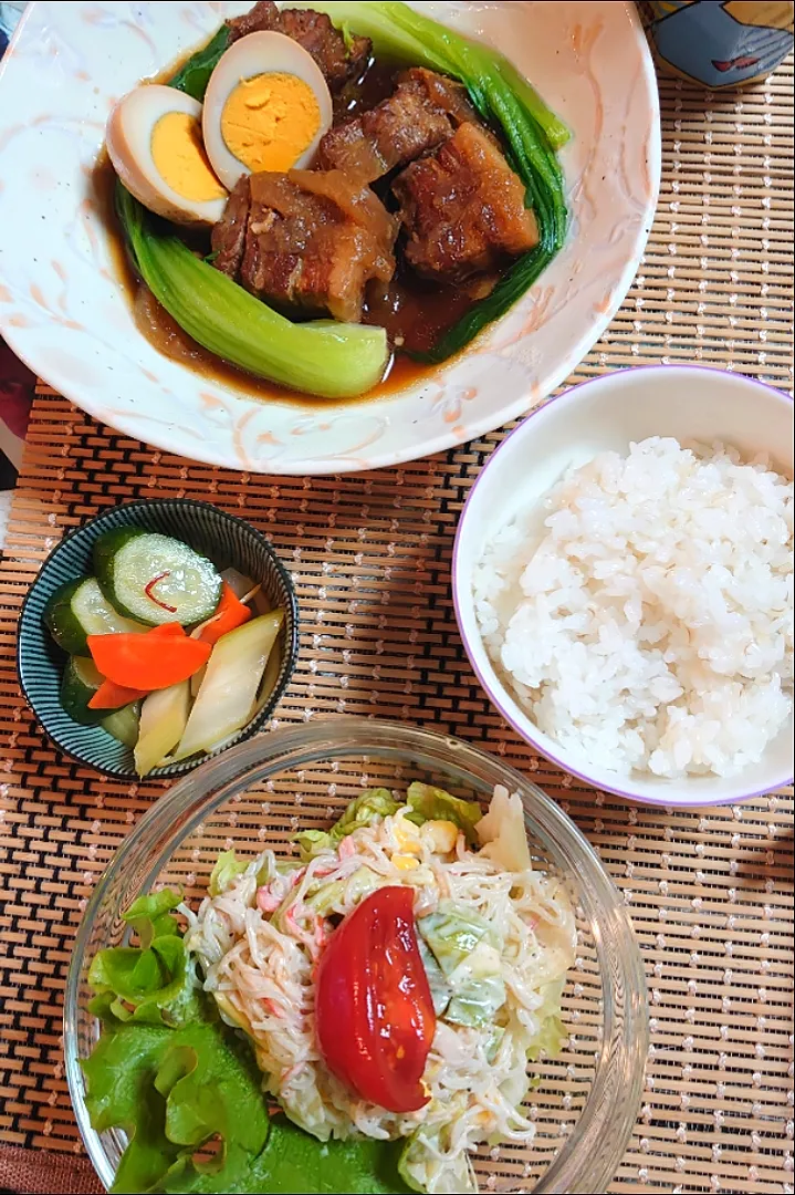 豚バラ角煮で夕ご飯🍴|ポチさん