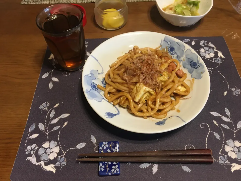 Snapdishの料理写真:焼きうどん(昼飯)|enarinさん