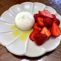 Snapdishの料理写真:🍓🧀|tamparinさん