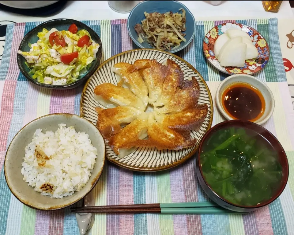 ひとり暮らしの夜ご飯
ギョーザ|keeijnsさん