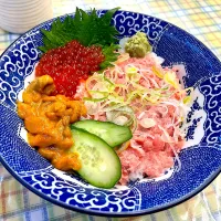 Snapdishの料理写真:ウニ、イクラ、ネギトロ丼|maoqianさん