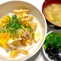 Snapdishの料理写真:親子丼|yukiさん