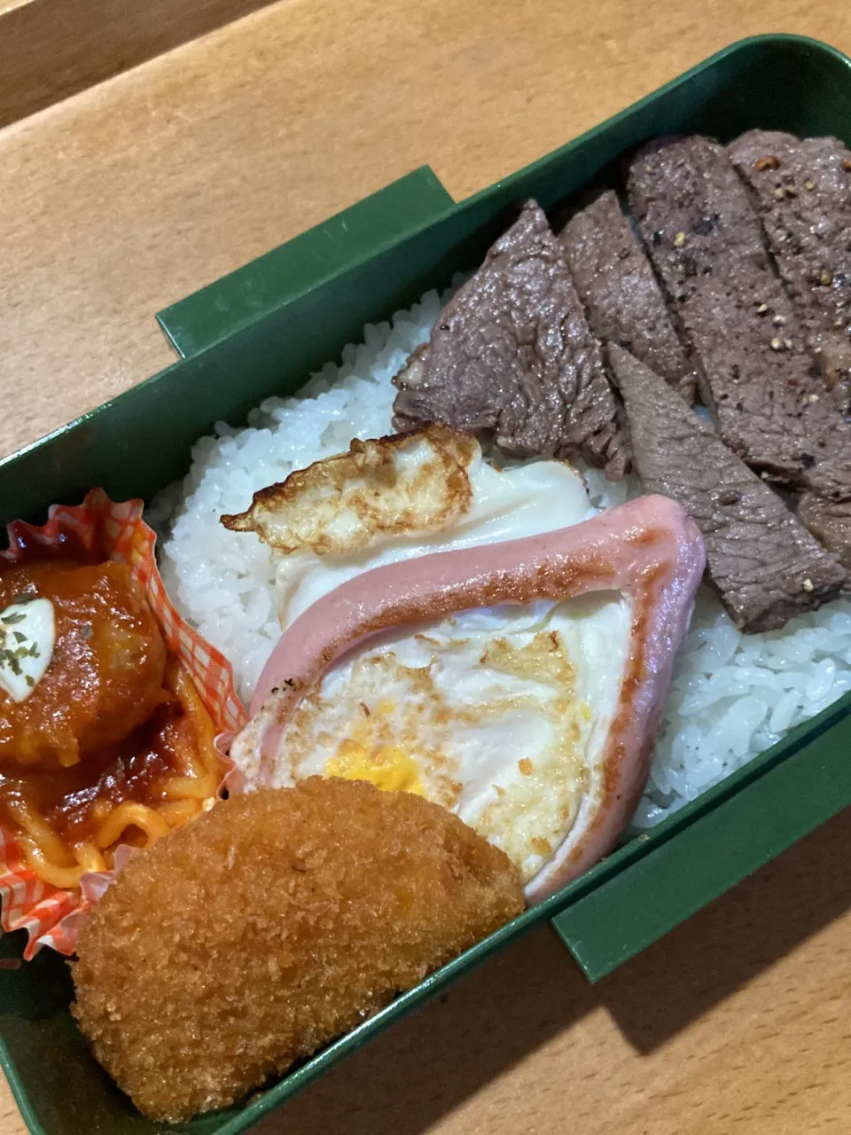 Snapdishの料理写真:2023.4/10 弁当|まぁさん