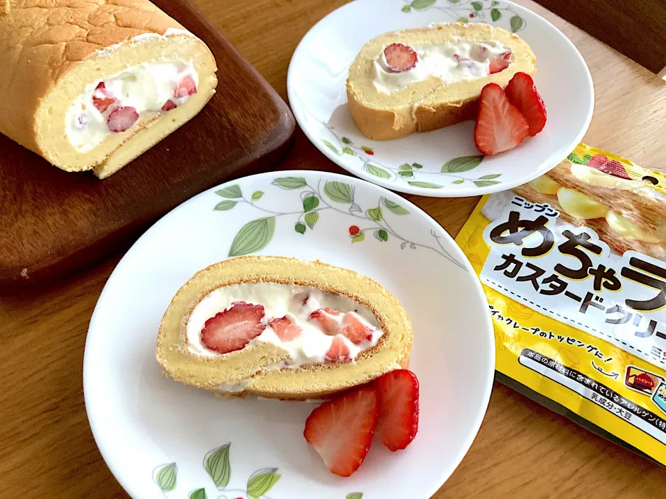 ＊イースター🥚＊めちゃラクカスタード＆生クリームの苺ロールケーキ🍓＊|＊抹茶＊さん