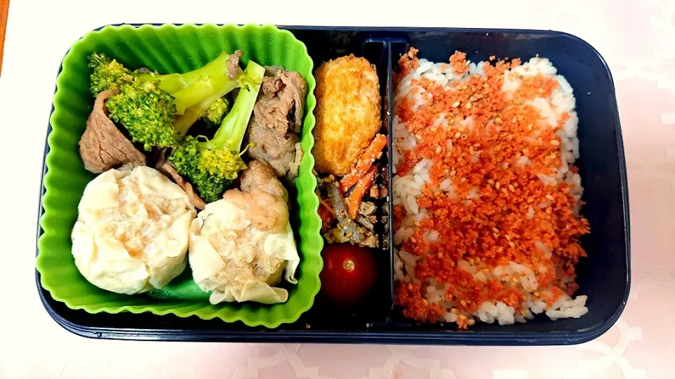 ブロッコリーと牛肉の炒め物❤️旦那さんお弁当❤️|かおるcitronさん