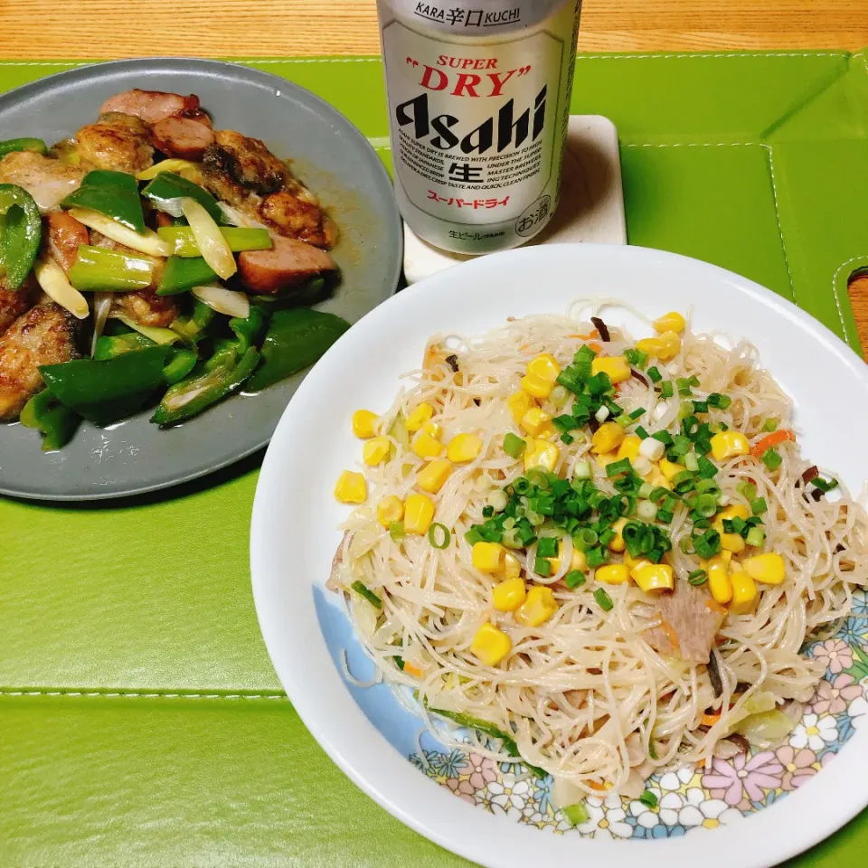 たまに食べたくなるケンミンの焼きビーフン(冷食)
牡蠣と余り野菜の炒めもの|naoさん