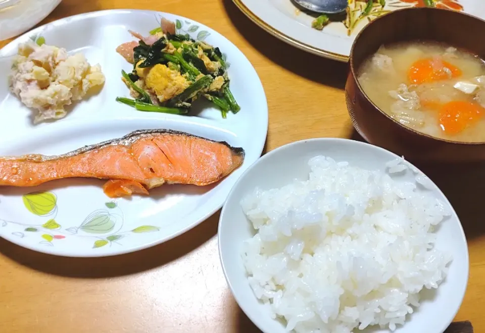 Snapdishの料理写真:晩ごはん|しまだ ちえこさん