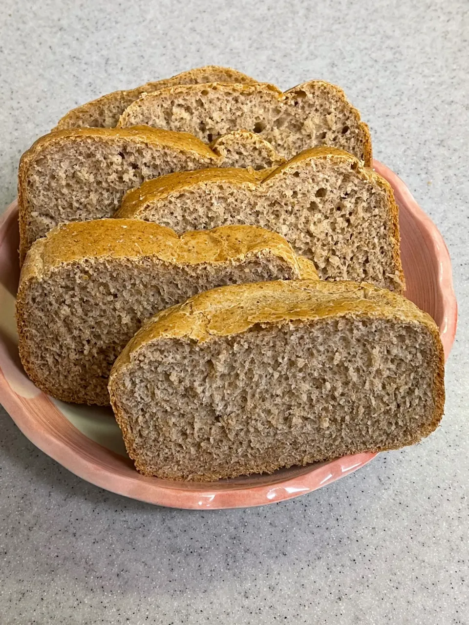 ライ麦全粒粉食パン🍞|よしずさん