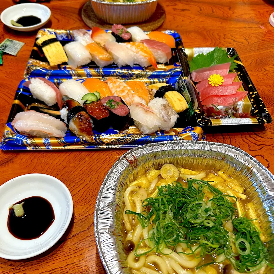 万代の値下がり寿司とうどん😋|すかラインさん