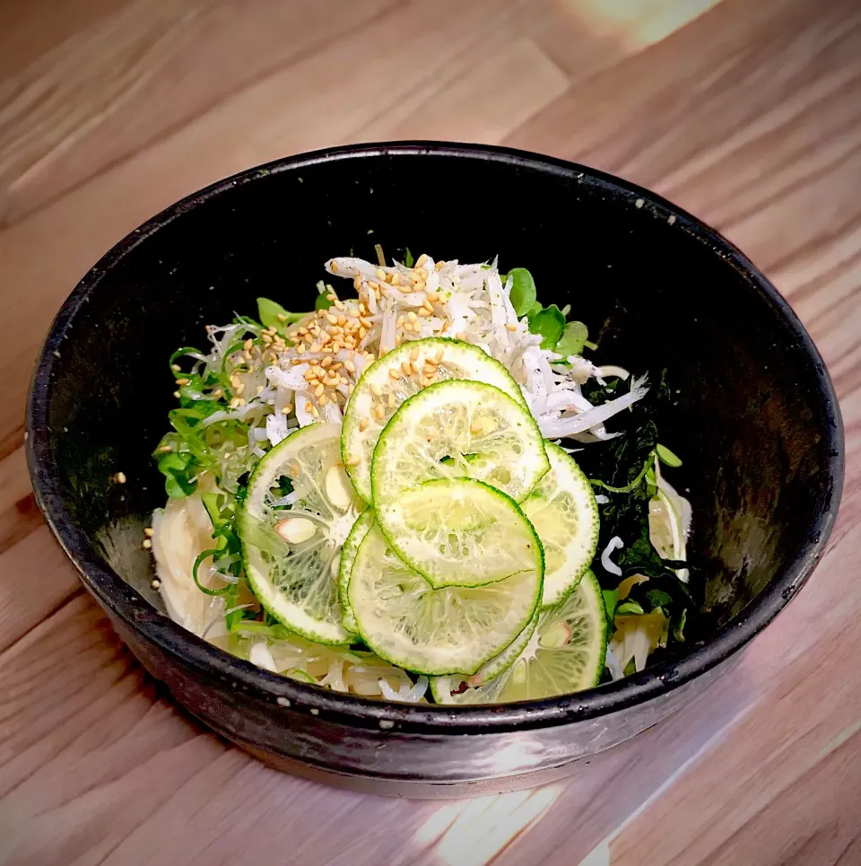 しらすと鳴門わかめとすだちの混ぜそうめん|半田手延べそうめんの店 阿波や壱兆さん