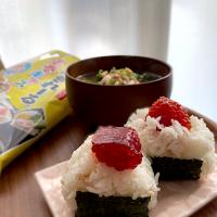 スジコのおにぎり
