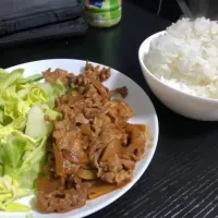 自炊一日目　豚肉の生姜焼き|葵さん