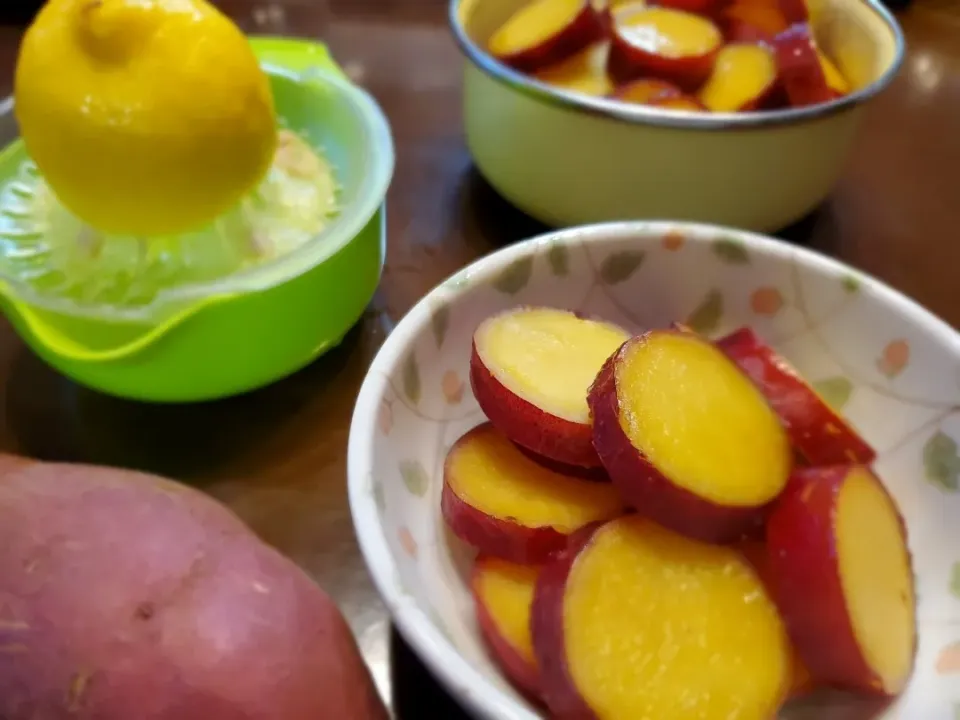 🍠さつまいものレモンハニー煮🍯|みよぱさん