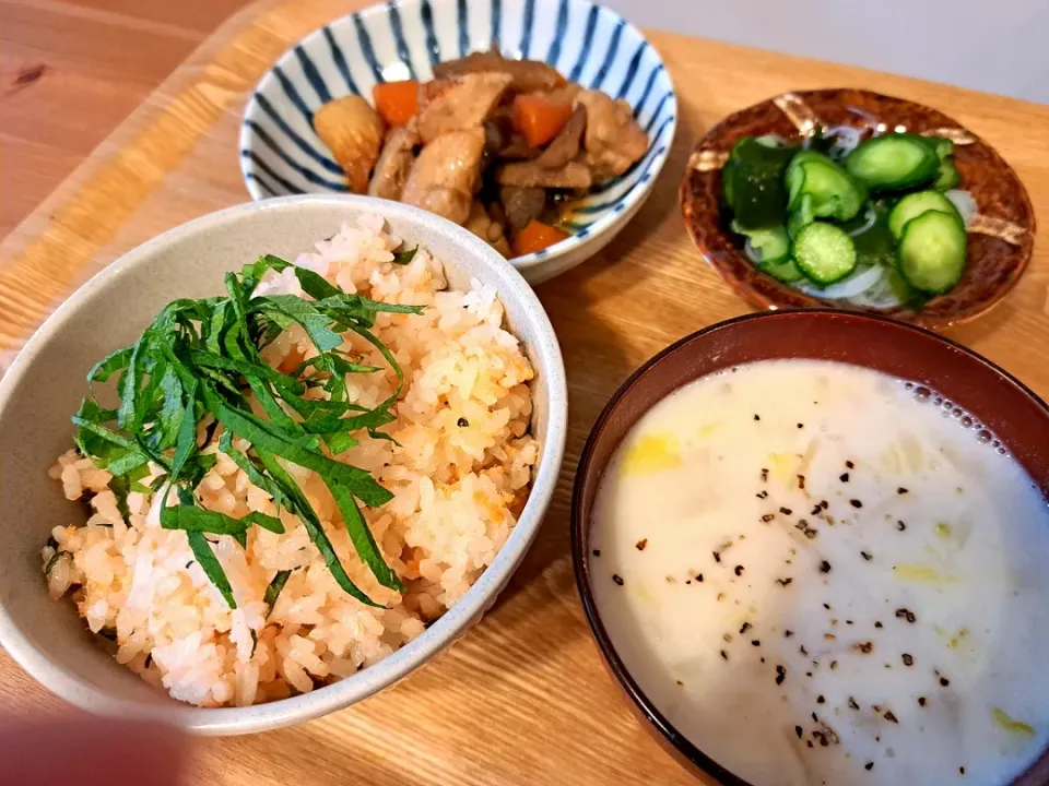 鮭ごはん🍚とおかず|まみさん