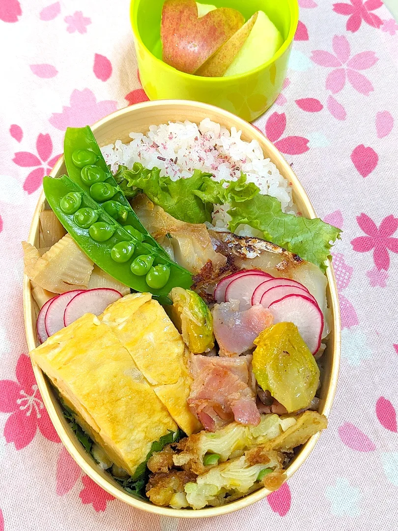 本日のお弁当〜鱈の西京焼きとたけのこ弁当〜|f.1125beさん