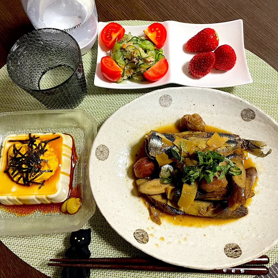 4/13晩ご飯：鰯と牛蒡の梅煮|ななみんさん