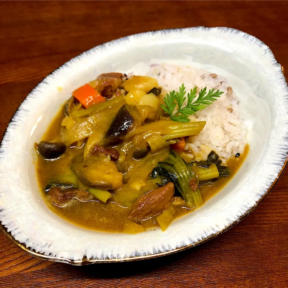 Snapdishの料理写真:henryさんの料理 お豆のお肉de五穀米たけのこカレー🍛|henryさん