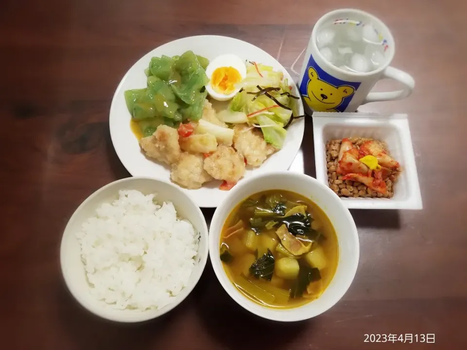 2023年4月13日の晩ご飯
鶏むね肉のみぞれ煮
お刺身こんにゃく酢味噌かけ
春キャベツとかにかまの塩昆布和え
キムチ納豆
小松菜とじゃがいものカレースープ|ソラ♂のご飯さん