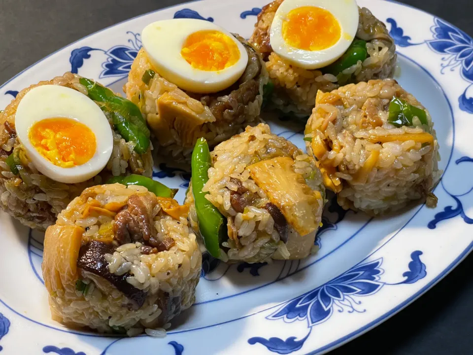 バルでおにぎり　ルーロー飯風|レオンさん