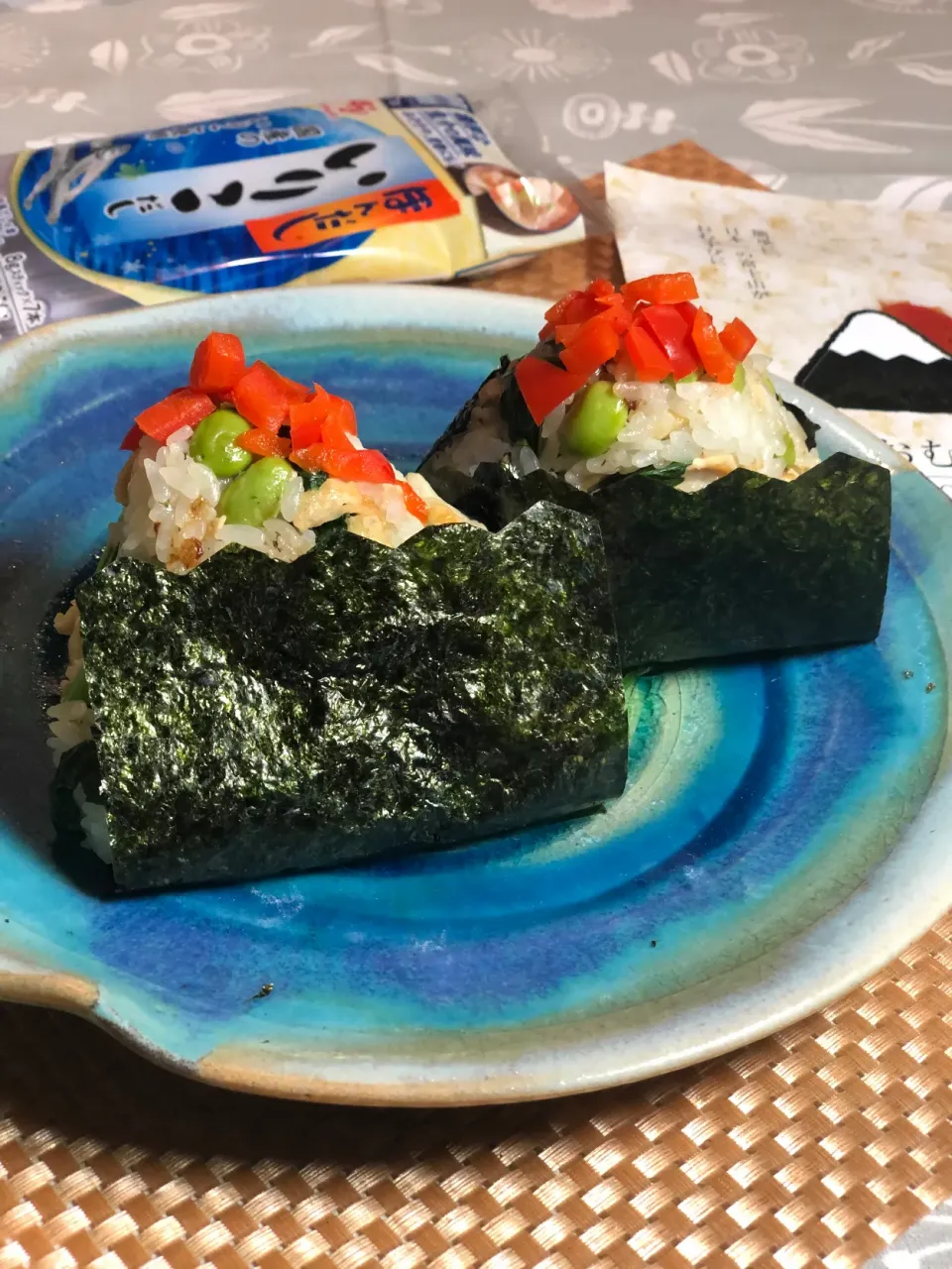 新緑の赤富士おむすび🍀🗻🍙|さらっと🍀さん