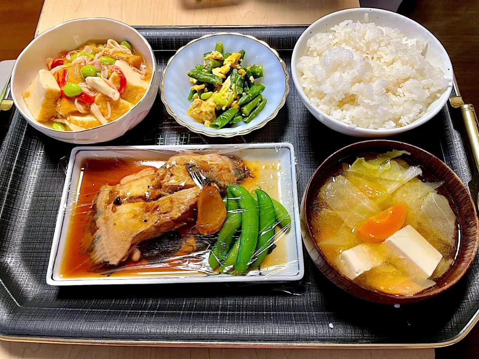 カレイの煮付け定食🐟|okeiko🎶さん