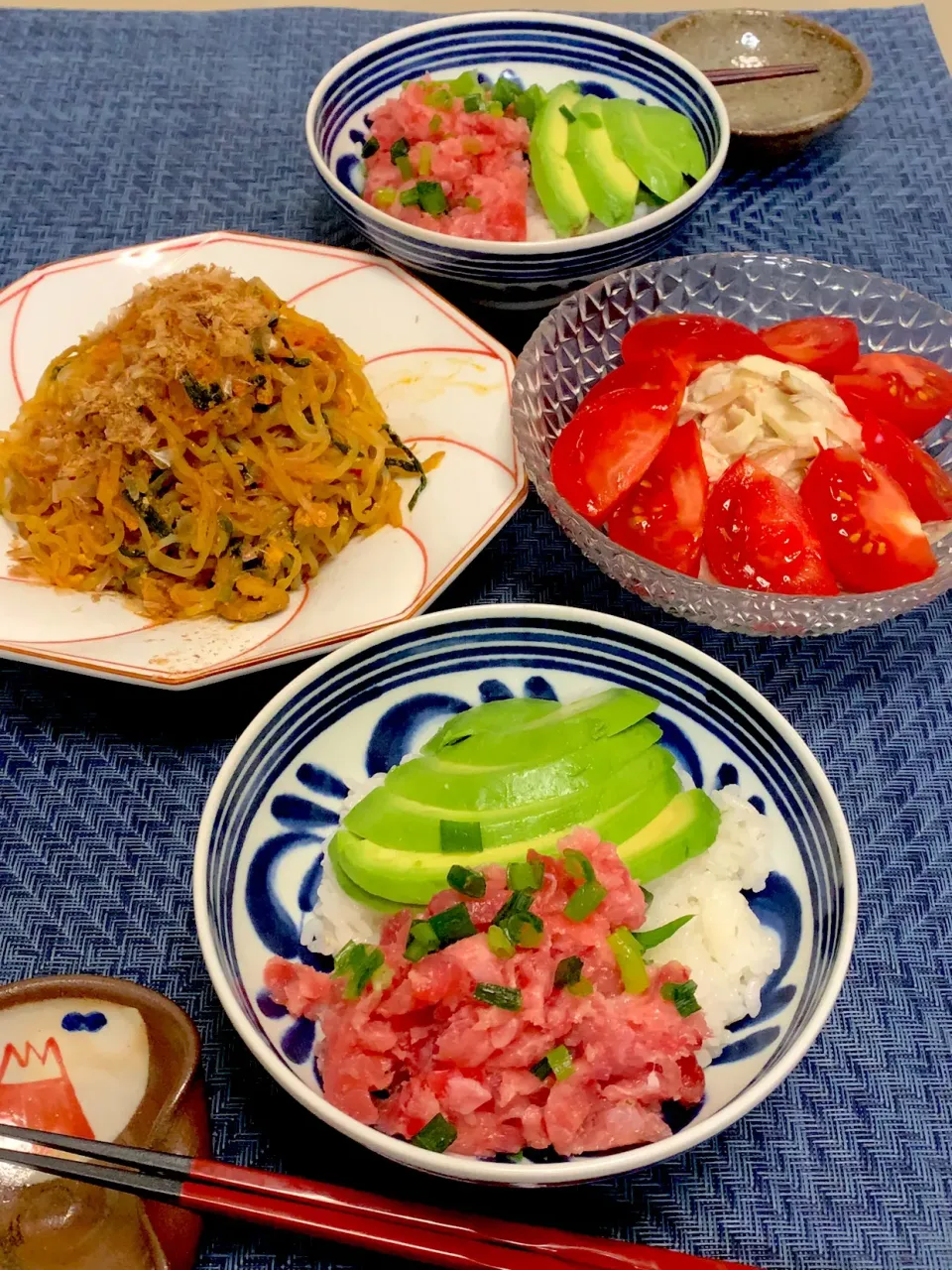 ネギトロ丼、白滝チャプチェ、菊芋サラダ|kekekeさん