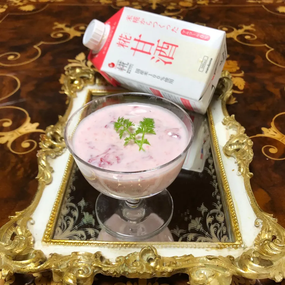 いちご麹甘酒🍓|henryさん