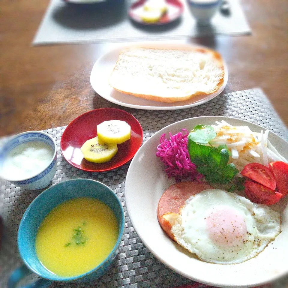 朝ごはん🌄！|まめころさん