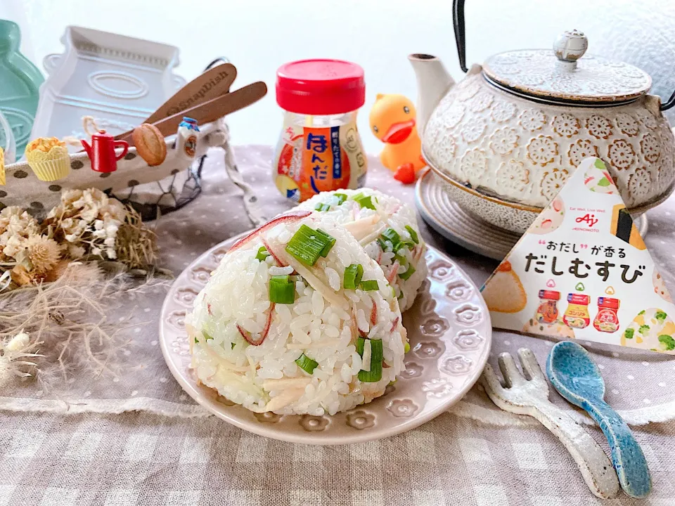 茗荷と生姜のだしむすび🍙
〜 𝘮𝘺𝘰𝘶𝘨𝘢 × 𝘨𝘪𝘯𝘨𝘦𝘳 〜
【味の素(株)『ほんだし®︎』使用】|がぁがさん