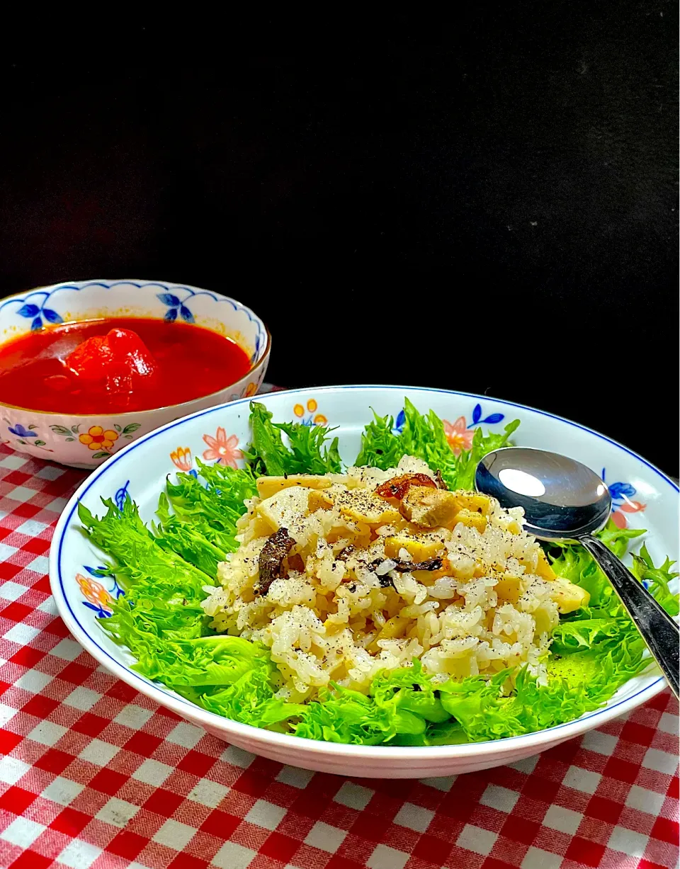 Snapdishの料理写真:『洋風タケノコ炊き込みご飯』✨✨✨雨の週末☔️土曜日の朝ごはん。😋|イチロッタさん