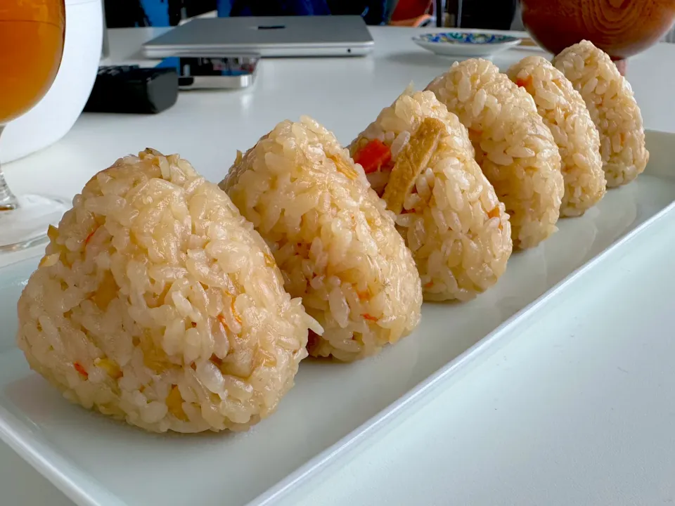 鶏ごぼうおにぎり🍙|女神さん