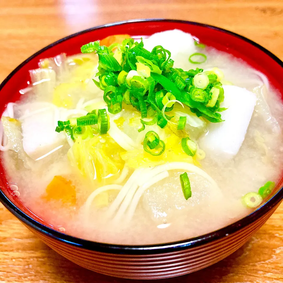 Snapdishの料理写真:具沢山そうめんの味噌汁🍀|まいりさん