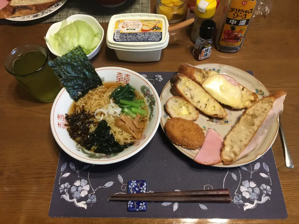 ラーメン、各種バゲット(昼飯)|enarinさん