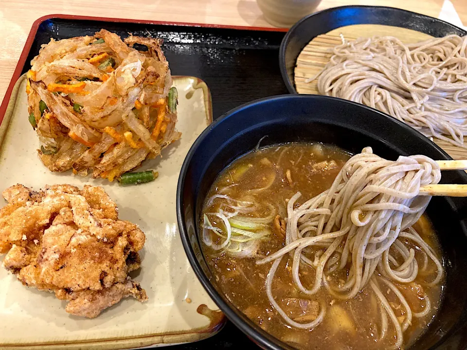 カレー肉つけそば|はっちぃさん