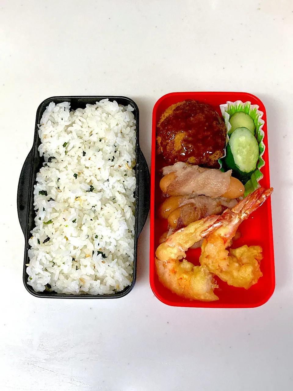 高2になった次男くんへ　メンチカツとソーセージロール弁当|晴れ時々弁当さん