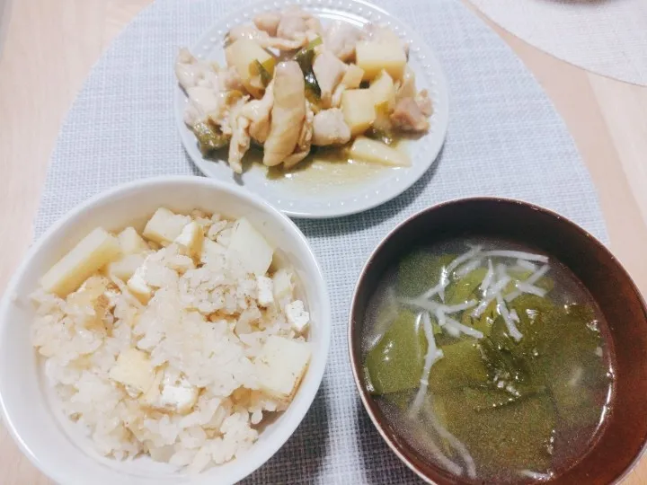 タケノコごはん
タケノコとチキン煮
ワカメと切り干し大根のお味噌汁|きりんさん