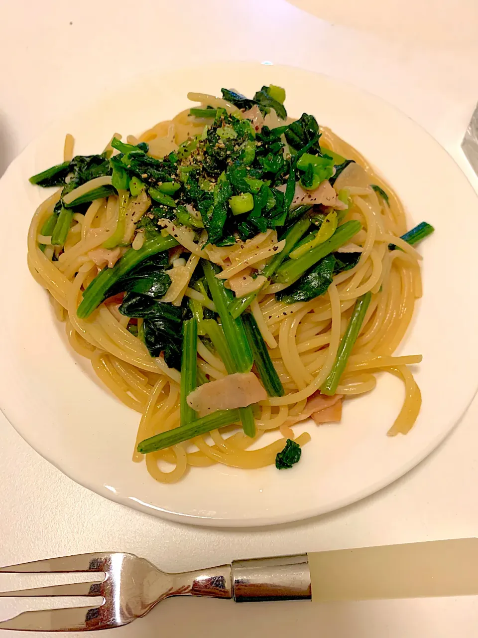 ほうれん草ベーコンパスタ🍝|はる❤︎さん