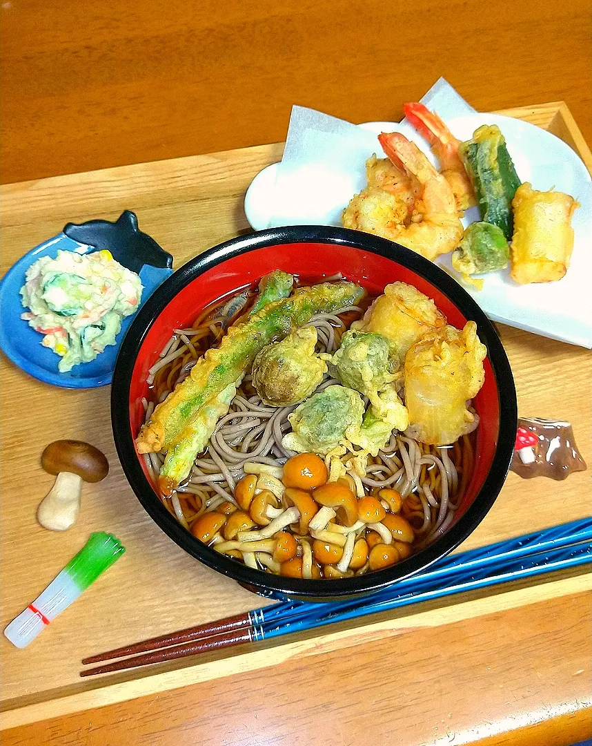 ナメコ山菜そば🍜
鉄腕!DASH再現料理🤗|とししいたけさん