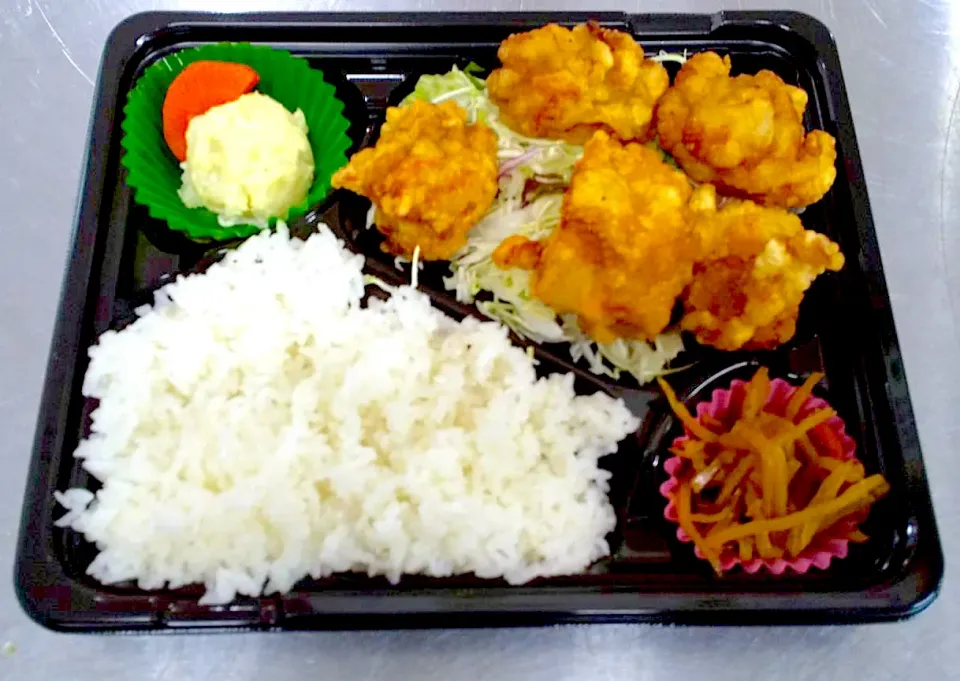 から揚げ弁当|nyama1さん