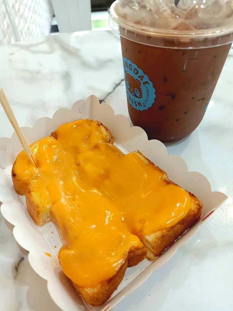 Iced Cocoa & Creamy Egg  Kaya Toast 🍞🥚🍫🥤
...
...
Super Satisfied 🤤|An'leeさん