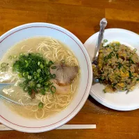 Snapdishの料理写真:いち押し　ラーメン炒飯セット|ダルさん