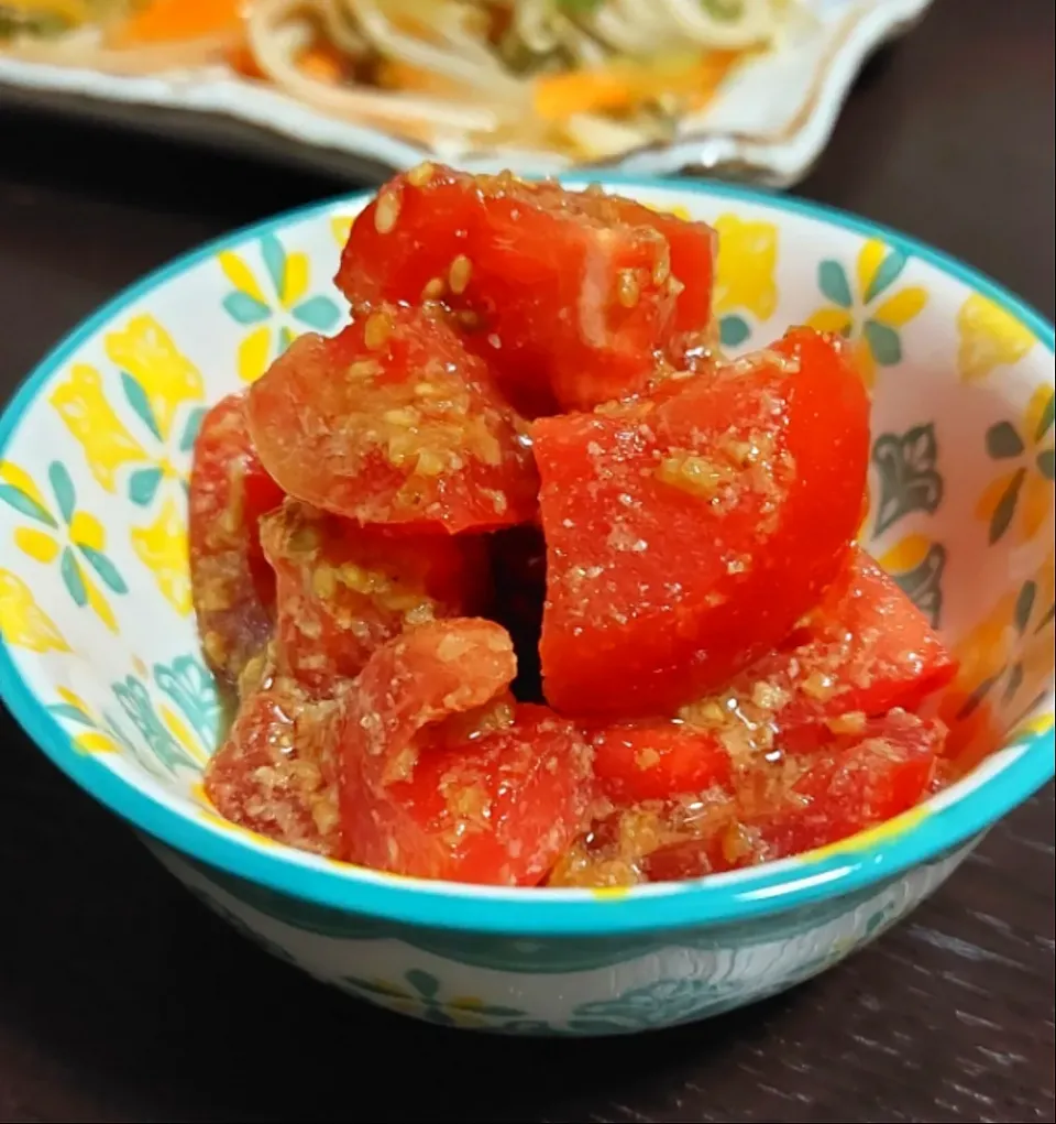 Ａｙａさんの料理 トマトの胡麻和え！😋🍴💕|きつねさん