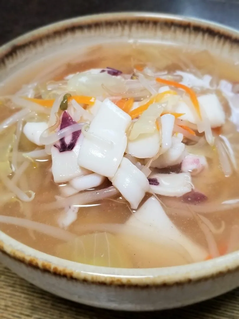 パパ作👨ヤリイカとカット野菜de塩ラーメン|ぱんだのままんさん