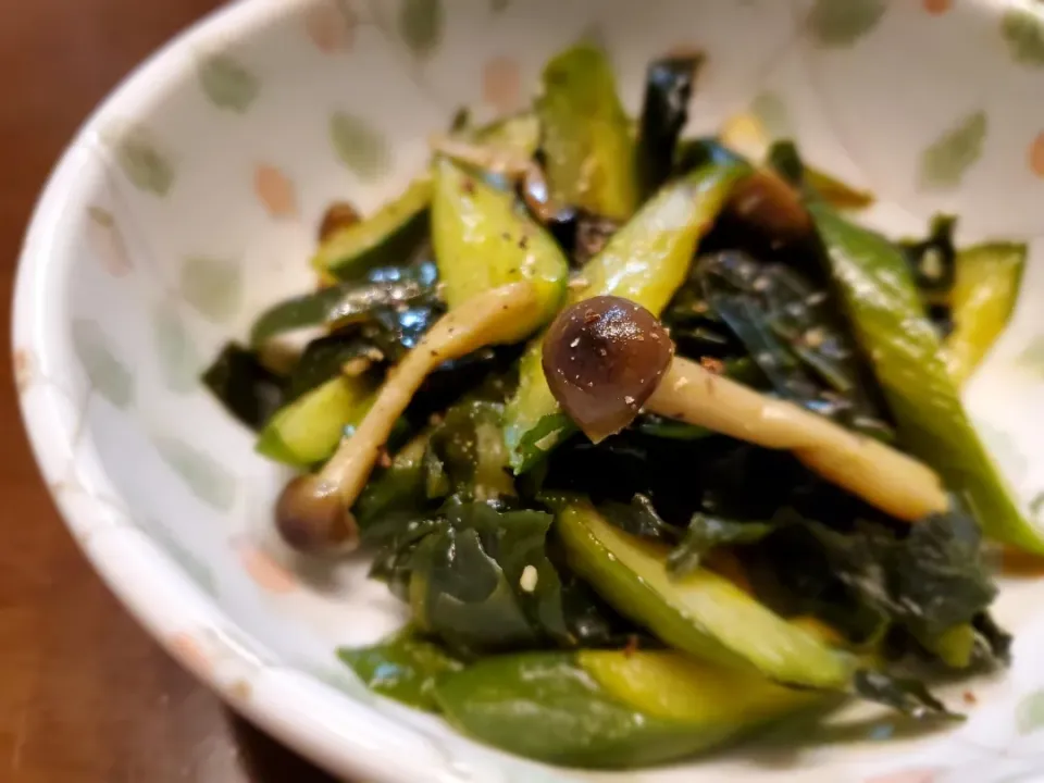 とまと🍅さんの料理和田明日香さんの料理「意外トリオ炒め」|みよぱさん