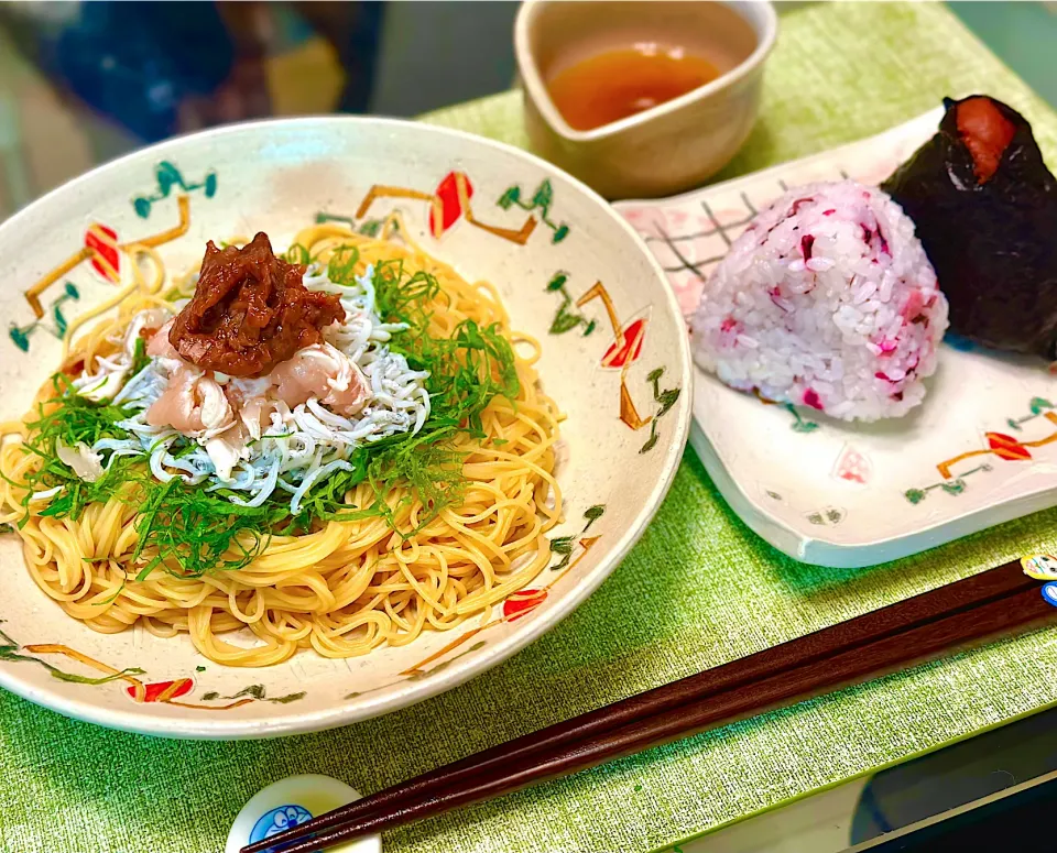 梅紫蘇しらすＺＥＮＢ🍜&おにぎり🍙|にゃあ（芸名）さん