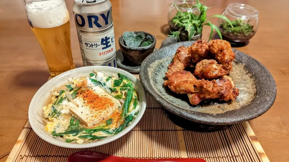 鳥手羽元にんにく醤油唐揚げ、もやし入りニラ玉豆腐🍻|miyuki🌱さん