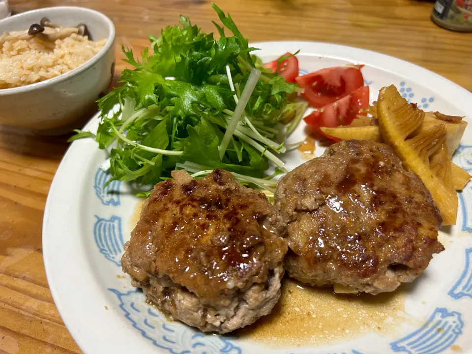 Snapdishの料理写真:筍ハンバーグ、筍ステーキ、筍の炊き込みご飯|buhizouさん