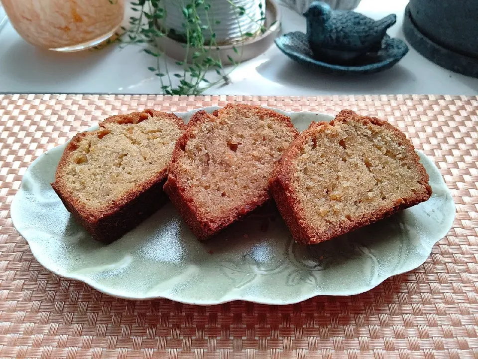 Snapdishの料理写真:生姜糖シナモンパウンドケーキ|まゆみさん