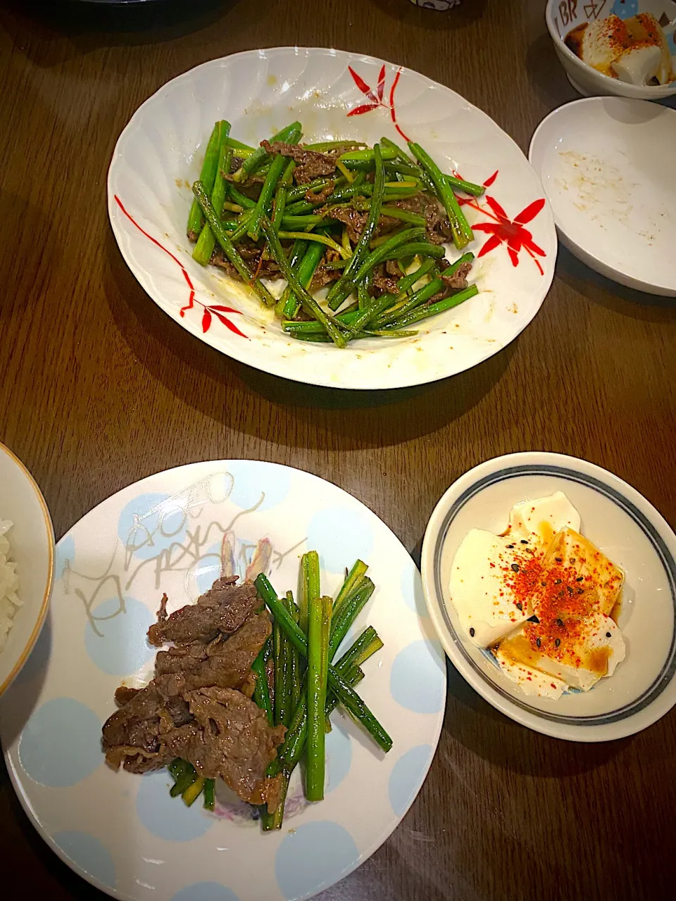 牛肉とニンニクの茎炒め　冷や奴|ch＊K*∀o(^^*)♪さん