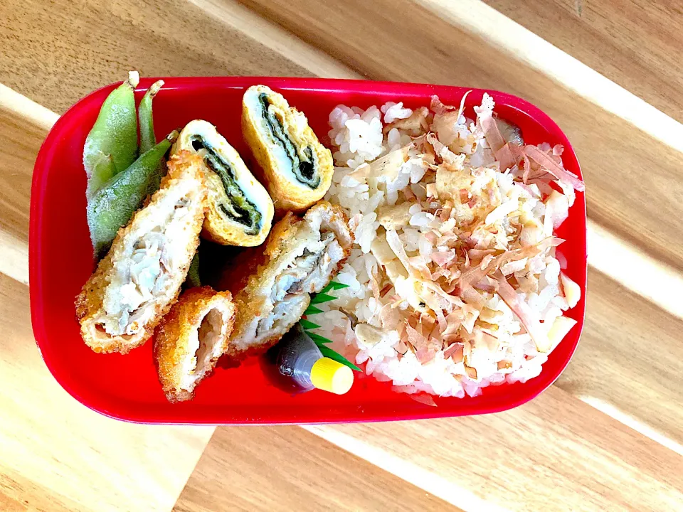 Snapdishの料理写真:たけのこご飯のお弁当|29さん